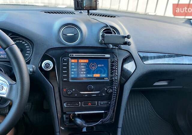 Чорний Форд Мондео, об'ємом двигуна 1.6 л та пробігом 201 тис. км за 9000 $, фото 1 на Automoto.ua