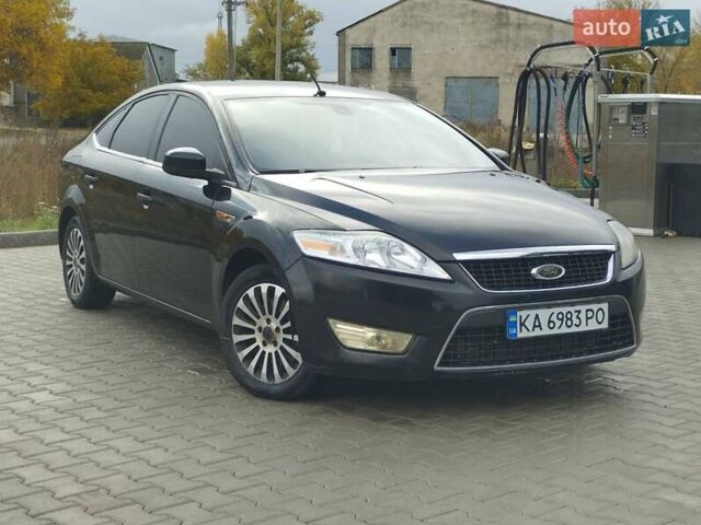 Чорний Форд Мондео, об'ємом двигуна 1.75 л та пробігом 300 тис. км за 5500 $, фото 1 на Automoto.ua