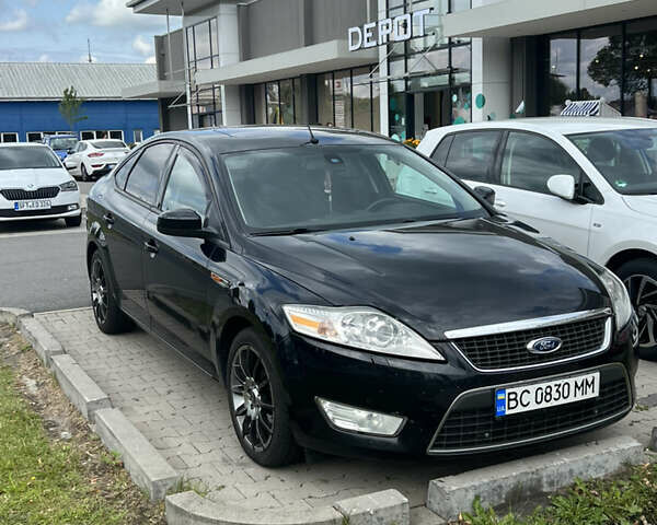 Чорний Форд Мондео, об'ємом двигуна 2.18 л та пробігом 250 тис. км за 7500 $, фото 1 на Automoto.ua