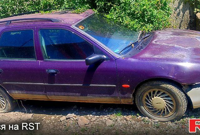 Фіолетовий Форд Мондео, об'ємом двигуна 1.6 л та пробігом 450 тис. км за 600 $, фото 1 на Automoto.ua