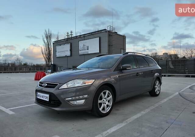 Коричневый Форд Мондео, объемом двигателя 2 л и пробегом 230 тыс. км за 7490 $, фото 1 на Automoto.ua