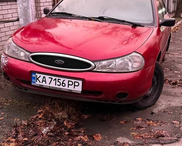 Красный Форд Мондео, объемом двигателя 1.6 л и пробегом 194 тыс. км за 2700 $, фото 1 на Automoto.ua