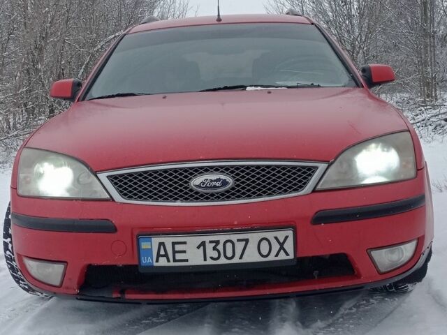 Красный Форд Мондео, объемом двигателя 1.8 л и пробегом 300 тыс. км за 2250 $, фото 1 на Automoto.ua