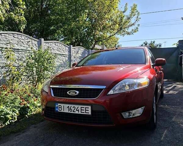 Красный Форд Мондео, объемом двигателя 1.8 л и пробегом 178 тыс. км за 7800 $, фото 1 на Automoto.ua
