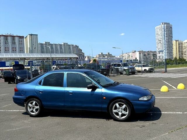 Форд Мондео, об'ємом двигуна 1.6 л та пробігом 299 тис. км за 1350 $, фото 1 на Automoto.ua