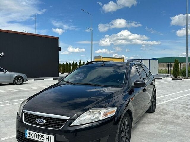 Форд Мондео, объемом двигателя 2 л и пробегом 281 тыс. км за 4900 $, фото 1 на Automoto.ua
