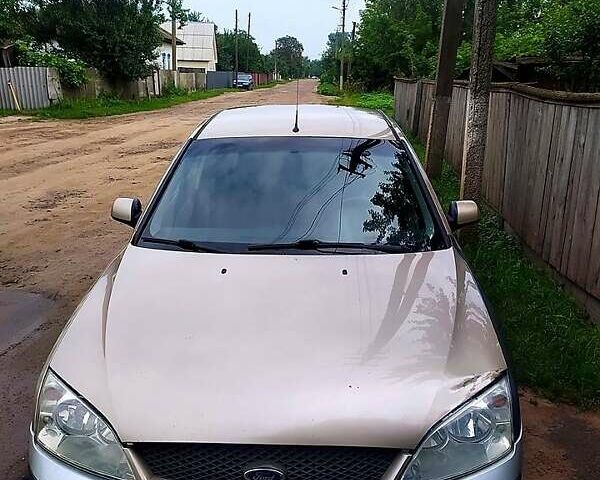 Желтый Форд Мондео, объемом двигателя 1.8 л и пробегом 190 тыс. км за 3200 $, фото 1 на Automoto.ua