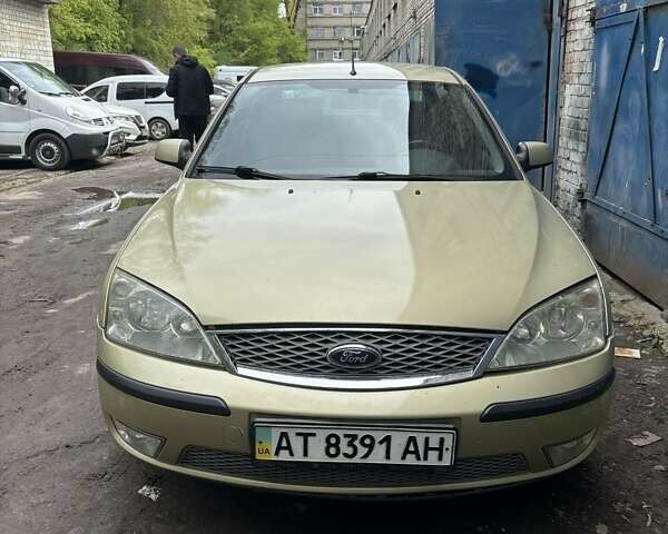 Желтый Форд Мондео, объемом двигателя 0 л и пробегом 249 тыс. км за 3200 $, фото 1 на Automoto.ua