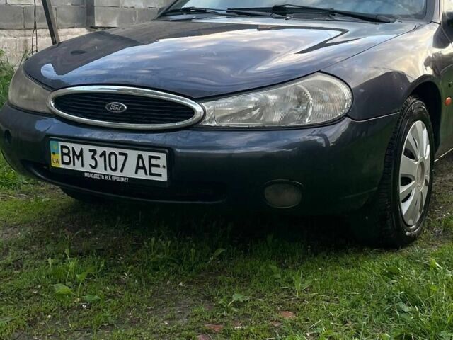Сірий Форд Мондео, об'ємом двигуна 0 л та пробігом 250 тис. км за 1121 $, фото 1 на Automoto.ua