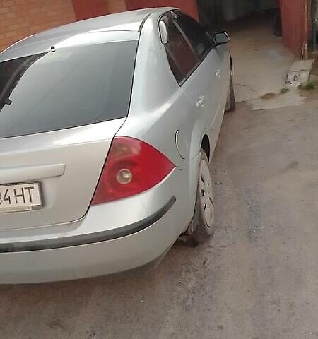 Серый Форд Мондео, объемом двигателя 1.8 л и пробегом 180 тыс. км за 3700 $, фото 1 на Automoto.ua