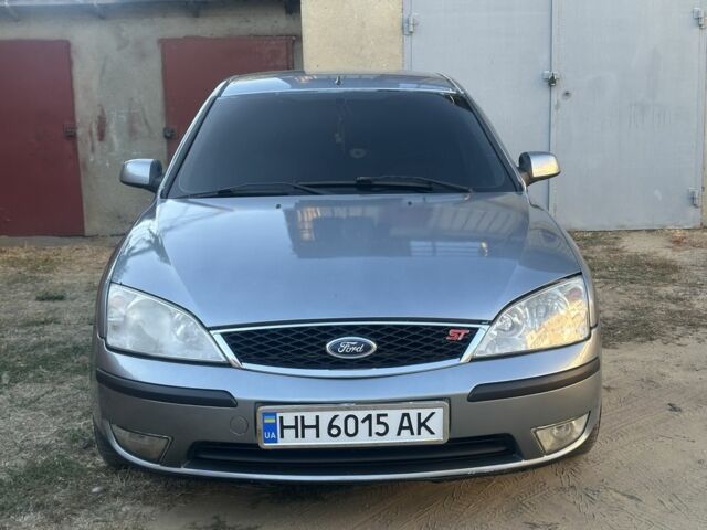 Сірий Форд Мондео, об'ємом двигуна 2 л та пробігом 348 тис. км за 6800 $, фото 1 на Automoto.ua