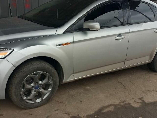 Сірий Форд Мондео, об'ємом двигуна 0 л та пробігом 259 тис. км за 6500 $, фото 1 на Automoto.ua