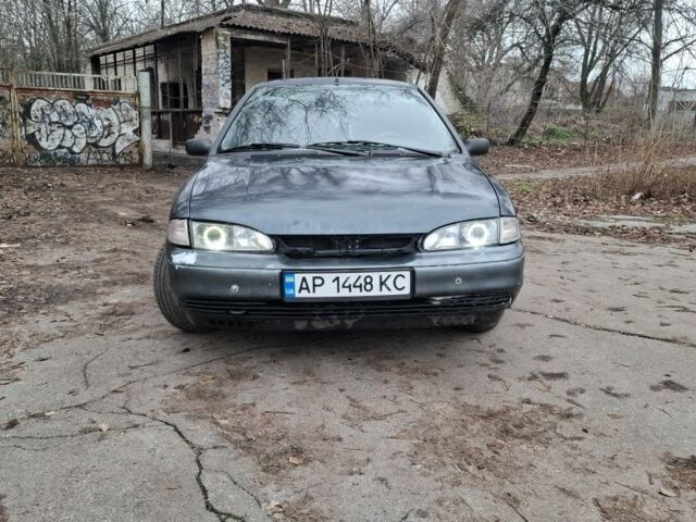 Сірий Форд Мондео, об'ємом двигуна 2 л та пробігом 250 тис. км за 1500 $, фото 1 на Automoto.ua