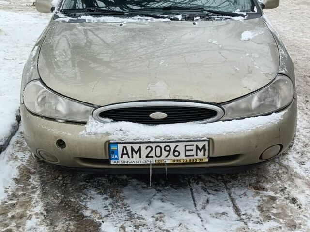 Сірий Форд Мондео, об'ємом двигуна 2 л та пробігом 250 тис. км за 1550 $, фото 1 на Automoto.ua