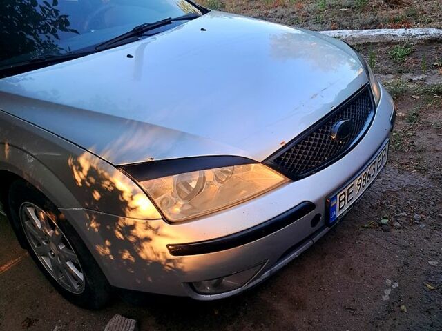 Серый Форд Мондео, объемом двигателя 1.8 л и пробегом 400 тыс. км за 3300 $, фото 1 на Automoto.ua