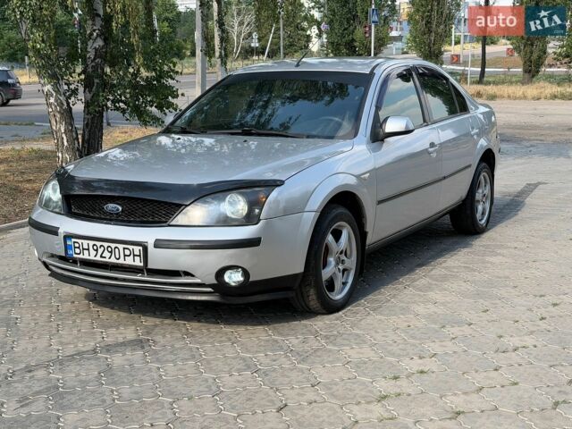 Сірий Форд Мондео, об'ємом двигуна 2 л та пробігом 232 тис. км за 3600 $, фото 1 на Automoto.ua