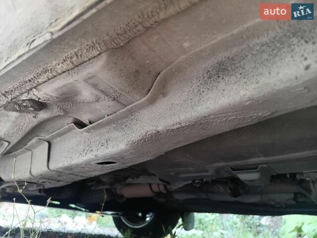 Сірий Форд Мондео, об'ємом двигуна 2 л та пробігом 378 тис. км за 1500 $, фото 1 на Automoto.ua