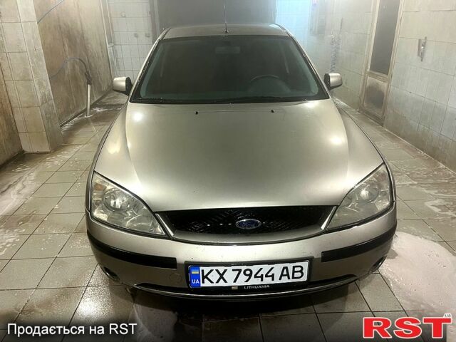 Сірий Форд Мондео, об'ємом двигуна 2 л та пробігом 324 тис. км за 3000 $, фото 1 на Automoto.ua