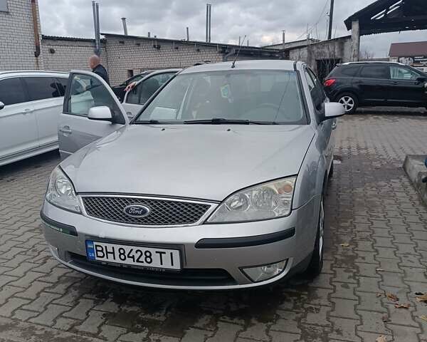 Серый Форд Мондео, объемом двигателя 1.8 л и пробегом 248 тыс. км за 4000 $, фото 1 на Automoto.ua