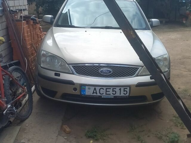 Сірий Форд Мондео, об'ємом двигуна 2 л та пробігом 77 тис. км за 1667 $, фото 1 на Automoto.ua