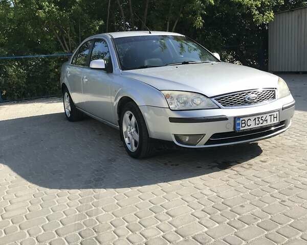 Серый Форд Мондео, объемом двигателя 2 л и пробегом 296 тыс. км за 4500 $, фото 1 на Automoto.ua