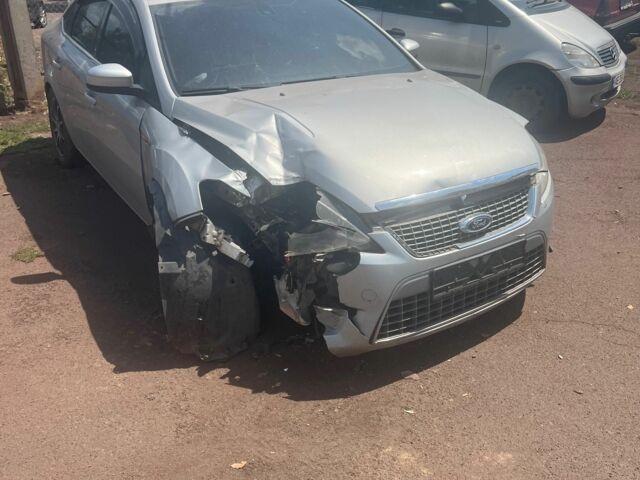 Форд Мондео 2008 у Кривому Розі на Automoto.ua Сірий Форд Мондео, об'ємом двигуна 2.3 л та пробігом 250 тис. км за 2000 $, фото 1 на Automoto.ua