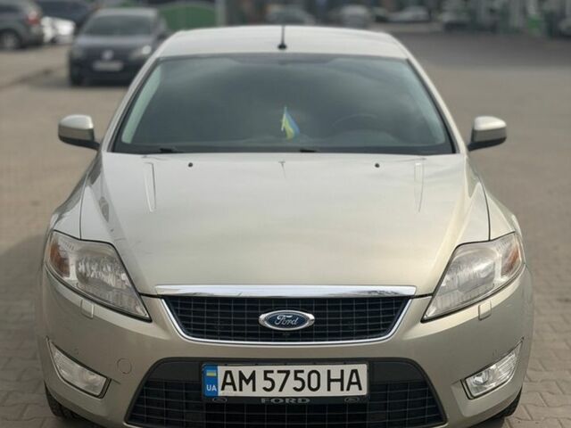 Сірий Форд Мондео, об'ємом двигуна 2 л та пробігом 250 тис. км за 6200 $, фото 1 на Automoto.ua