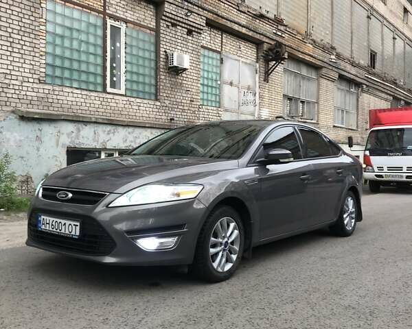 Серый Форд Мондео, объемом двигателя 2 л и пробегом 150 тыс. км за 11000 $, фото 1 на Automoto.ua