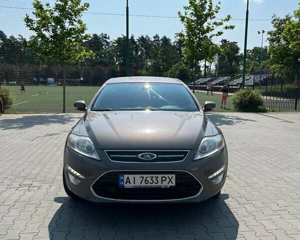 Серый Форд Мондео, объемом двигателя 2 л и пробегом 195 тыс. км за 7600 $, фото 1 на Automoto.ua