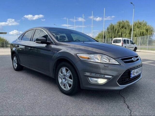 Серый Форд Мондео, объемом двигателя 2 л и пробегом 241 тыс. км за 9000 $, фото 1 на Automoto.ua