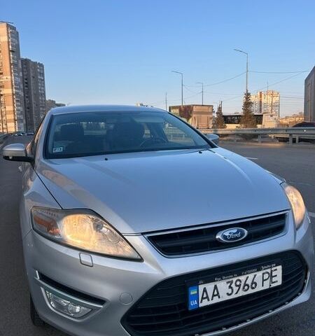 Сірий Форд Мондео, об'ємом двигуна 2 л та пробігом 270 тис. км за 7800 $, фото 1 на Automoto.ua
