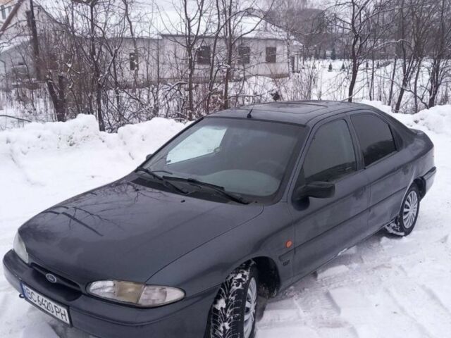 Сірий Форд Мондео, об'ємом двигуна 1.8 л та пробігом 3 тис. км за 1200 $, фото 1 на Automoto.ua