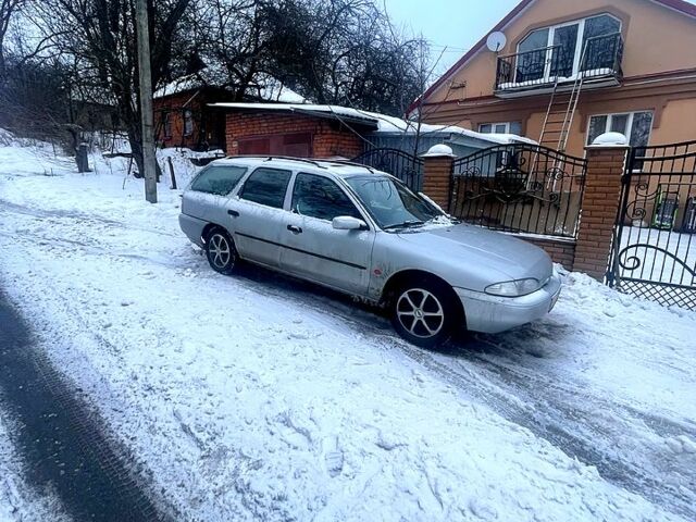 Серый Форд Мондео, объемом двигателя 1.6 л и пробегом 250 тыс. км за 1500 $, фото 1 на Automoto.ua