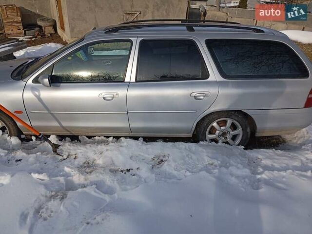 Серый Форд Мондео, объемом двигателя 1.8 л и пробегом 200 тыс. км за 1500 $, фото 1 на Automoto.ua