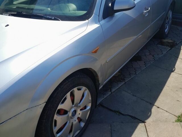 Серый Форд Мондео, объемом двигателя 2 л и пробегом 380 тыс. км за 2700 $, фото 1 на Automoto.ua