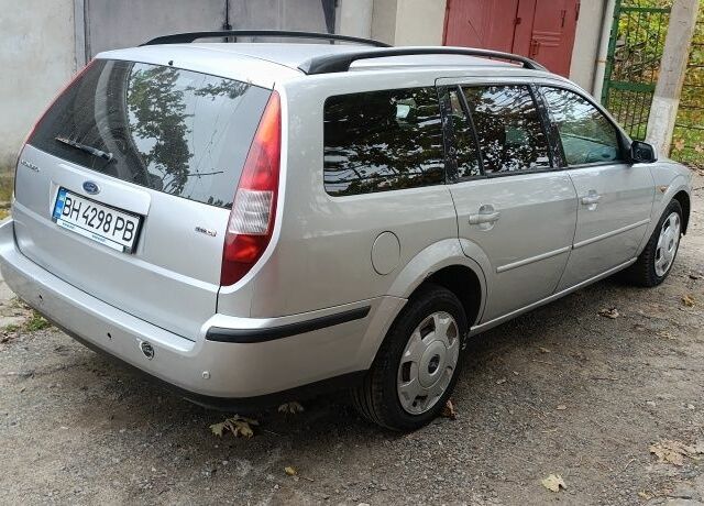 Сірий Форд Мондео, об'ємом двигуна 2 л та пробігом 326 тис. км за 2300 $, фото 1 на Automoto.ua