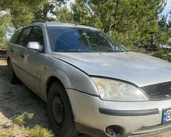 Сірий Форд Мондео, об'ємом двигуна 2 л та пробігом 301 тис. км за 2050 $, фото 1 на Automoto.ua