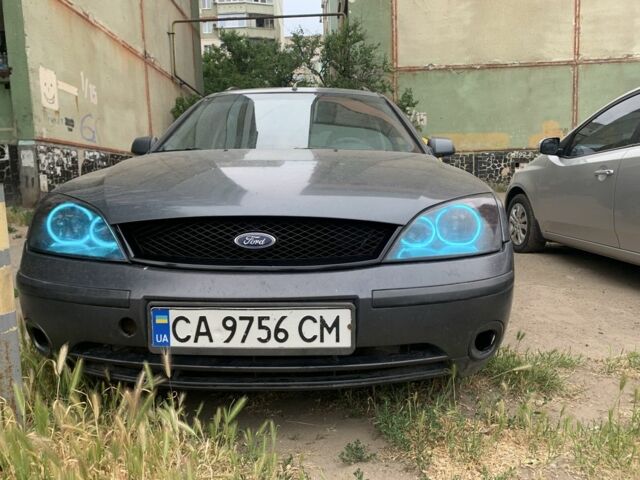 Серый Форд Мондео, объемом двигателя 2 л и пробегом 430 тыс. км за 1600 $, фото 1 на Automoto.ua