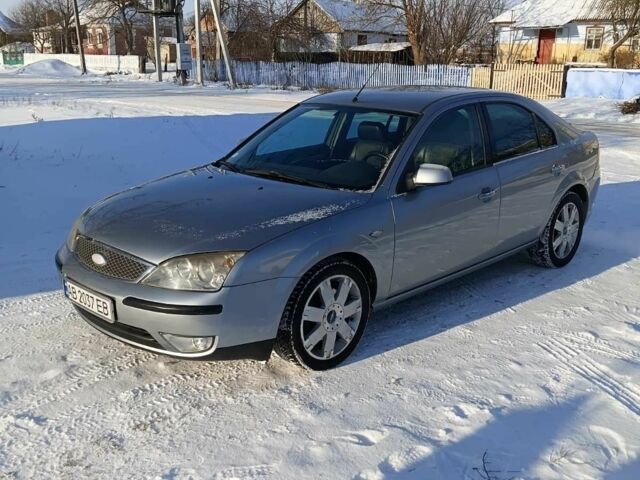 Сірий Форд Мондео, об'ємом двигуна 2.2 л та пробігом 350 тис. км за 5500 $, фото 1 на Automoto.ua