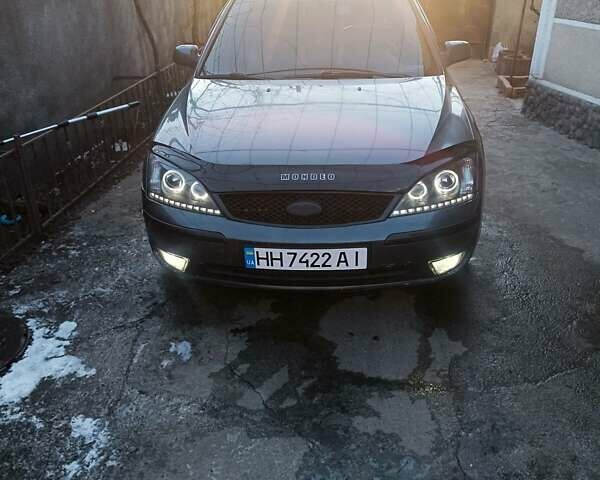 Сірий Форд Мондео, об'ємом двигуна 2 л та пробігом 406 тис. км за 4500 $, фото 1 на Automoto.ua