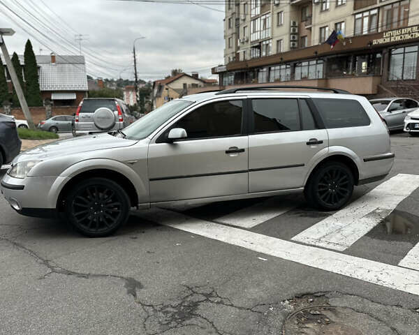 Сірий Форд Мондео, об'ємом двигуна 2 л та пробігом 398 тис. км за 3950 $, фото 1 на Automoto.ua