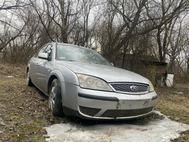 Сірий Форд Мондео, об'ємом двигуна 2 л та пробігом 130 тис. км за 650 $, фото 1 на Automoto.ua