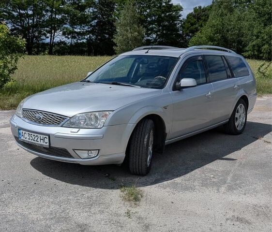 Сірий Форд Мондео, об'ємом двигуна 2 л та пробігом 264 тис. км за 5600 $, фото 1 на Automoto.ua