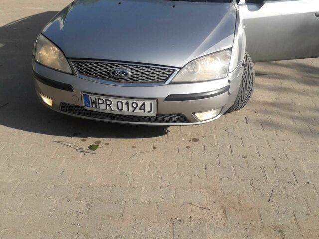 Серый Форд Мондео, объемом двигателя 0 л и пробегом 290 тыс. км за 742 $, фото 1 на Automoto.ua