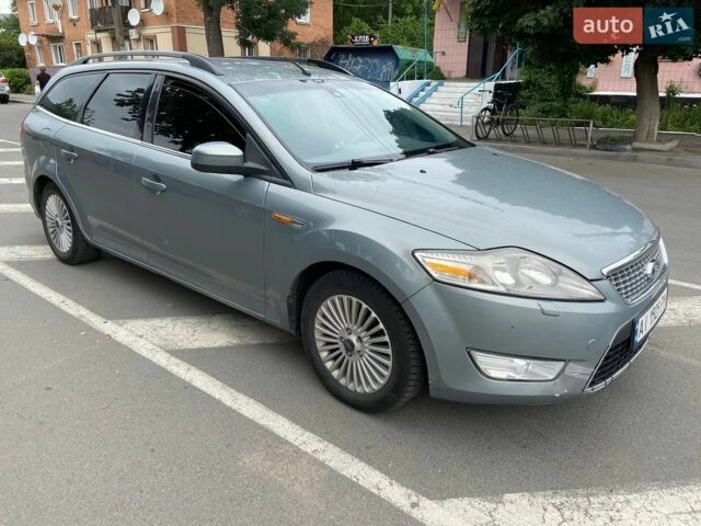 Сірий Форд Мондео, об'ємом двигуна 2 л та пробігом 304 тис. км за 3700 $, фото 1 на Automoto.ua