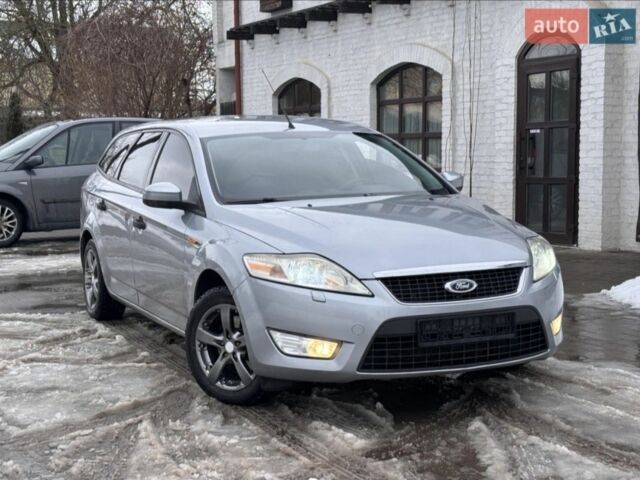 Сірий Форд Мондео, об'ємом двигуна 1 л та пробігом 211 тис. км за 4500 $, фото 1 на Automoto.ua