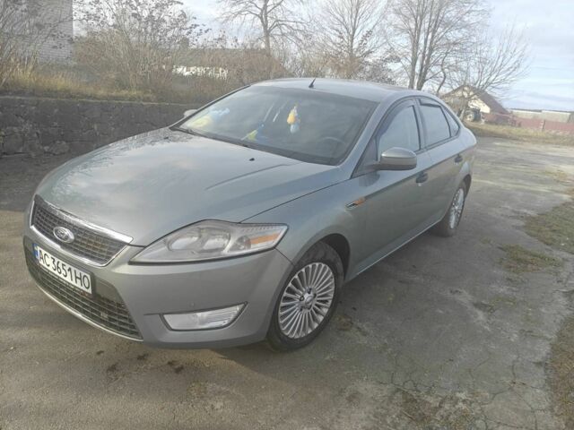 Серый Форд Мондео, объемом двигателя 1.8 л и пробегом 385 тыс. км за 5000 $, фото 1 на Automoto.ua