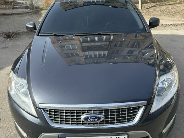 Сірий Форд Мондео, об'ємом двигуна 2 л та пробігом 280 тис. км за 7600 $, фото 1 на Automoto.ua