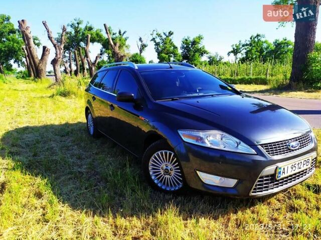 Серый Форд Мондео, объемом двигателя 2 л и пробегом 253 тыс. км за 8500 $, фото 1 на Automoto.ua