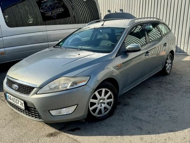 Сірий Форд Мондео, об'ємом двигуна 2 л та пробігом 388 тис. км за 6300 $, фото 1 на Automoto.ua
